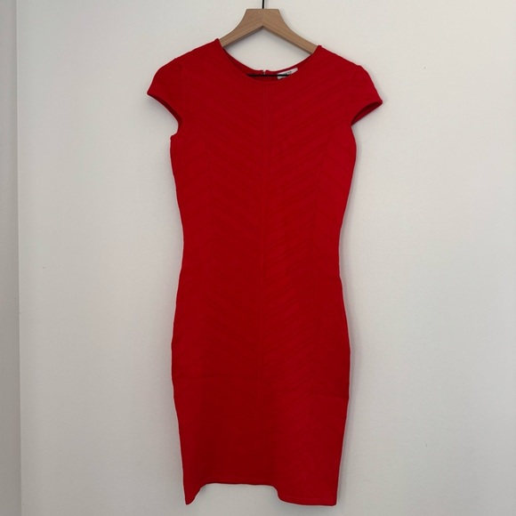 Cache Dresses & Skirts - Vintage Y2K Cache Cherry Red Cap Sleeve Bodycon Dress Size Small